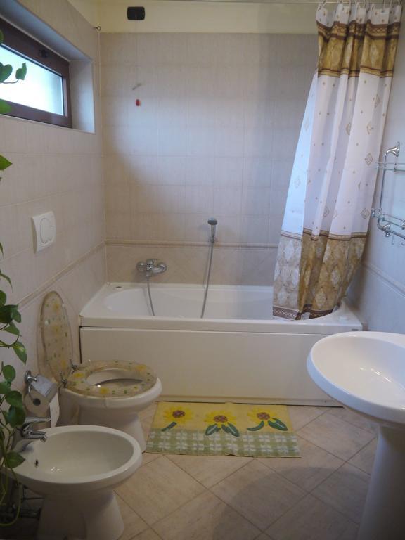 B&B Green Homeフィウミチーノ 部屋 写真